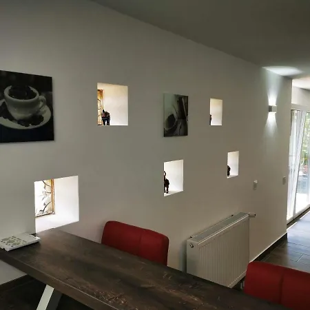 בית נופש Ferienhaus-oebel-in-brueggen ברוגן